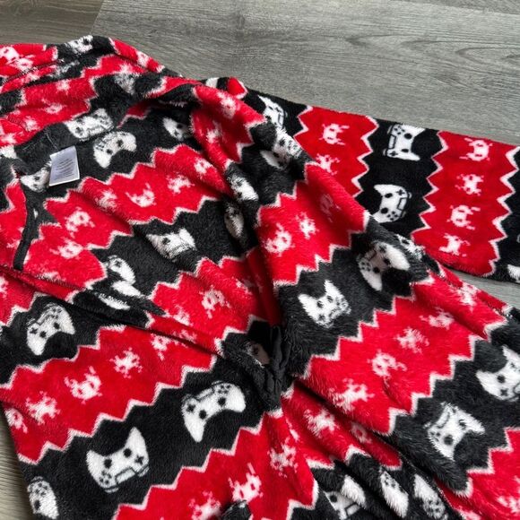 Cuddl Duds Gamer Cozy Fleece Robe Boys Black Red White - Picture 4 of 5